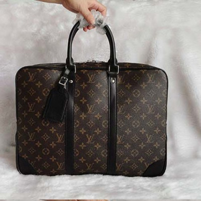 Louisvuitton 포르테 다큐먼트보야지 M40225