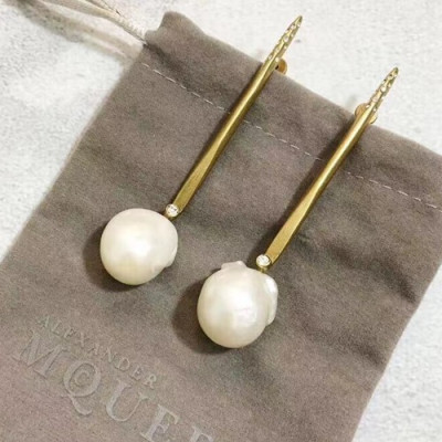 Alexander Mcqueen Yellow Gold Earring - 알렉산더 맥퀸   여성용 18k도금 옐로우 골드 귀걸이