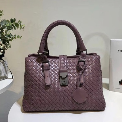 Bottega Veneta Leather Black Roma Medium Tote Shoulder Bag,32cm - 보테가 베네타 레더 블랙 미듐 로마 토트 숄더백 7453-7,BVB0028,32cm