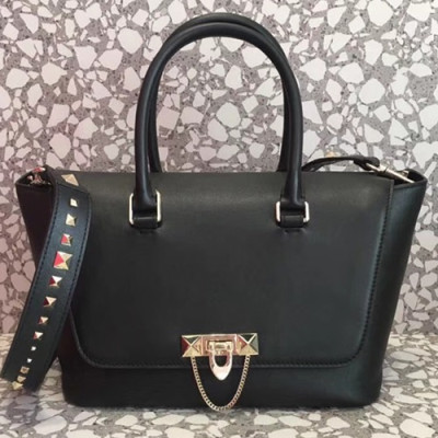 Valentino Garavani Demilune Leather Tote Shoulder Bag,26CM - 발렌티노 가바라니 데미루나 레더 토트 숄더백,VTB0016,26CM,블랙