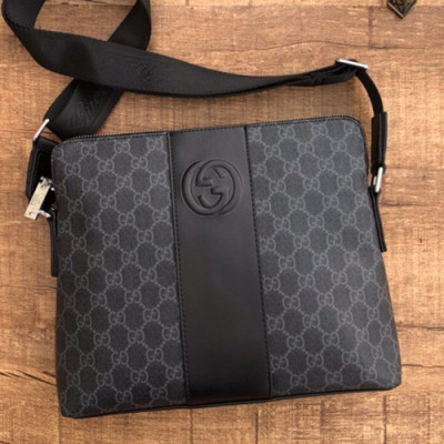 Gucci 2018 Leather Shoulder Bag,30cm  - 구찌 2018 레더 남성용 숄더백 GUB0199,30cm,블랙