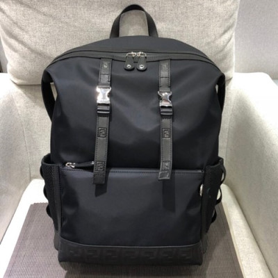 Fendi Nylon Back Pack ,37CM - 펜디 나일론 남성용 백팩  FENB0063,37CM,블랙