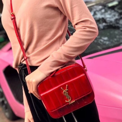 Saint Laurent 2019 Vicky Camera Shoulder Bag,18cm - 입생로랑 2019 비키 카메라 숄더백 555052, SLB0295,18cm,레드