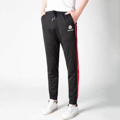 Moncler 2019 Mens Patch Logo Casual Cotton Training Pants - 몽클레어 남성 패치 로고 캐쥬얼 코튼 트레이닝 팬츠 Moc0467x.Size(30 - 40).블랙