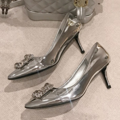 Roger Vivier 2019 Ladies Signature Strass Flower Patent Pumps - 로저비비에 여성 시그니처 스트라스 플라워 페이던트 펌프스 Rog0061x.Size(225 - 245).실버