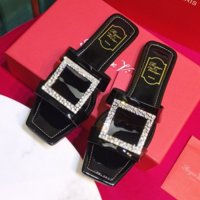 Roger Vivier 2019 Ladies Embellished Strass Patent Slipper - 로저비비에 여성 엠벨리쉬 스타라스 페이던트 슬리퍼 Rog0076x.Size(220 - 260).블랙