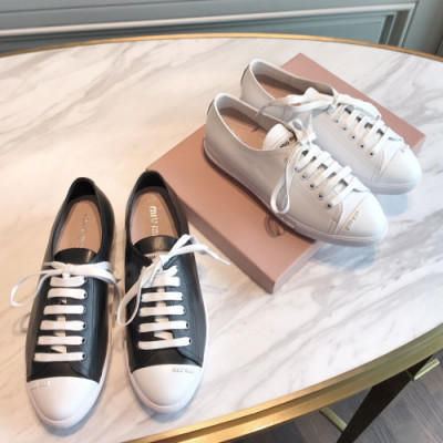 Miumiu 2019 Ladies Classic Cajual Logo Sneakers - 미우미우 여성 클래식 캐쥬얼 로고 스니커즈 Miu0162x.Size(225- 250).2컬러(화이트/블랙)