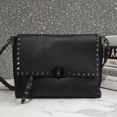 Valentino 2019 Leather Rockstud Shoudler Bag,28CM - 발렌티노 2019 레더 락스터드 숄더백,VTB0195,28CM,블랙