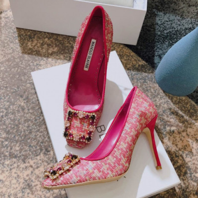 Monolo Blahnik 2019 Ladies Hangisi Strass Flower Pumps - 마놀로 블라닉 여성 한기시 스트라스 플라워 펌프스 Man0010x.Size(220 - 250).핑크