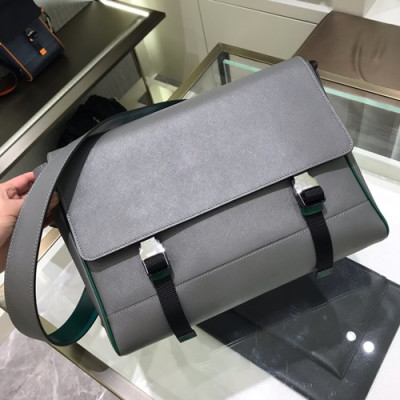 Prada 2019 Saffiano Messenger Shoulder Bag,32CM - 프라다 2019 사피아노 남성용 메신저 숄더백,2VD018-1,32cm,그레이