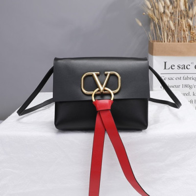 Valentino 2019 V-ring Leather Super Mini Shoudler Bag,18CM - 발렌티노 2019 브이링 여성용 레더 슈퍼 미니 숄더백 ,VTB0456,18CM,블랙