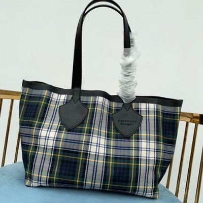 Burberry Giant Canvas Reversible Tote Shoulder Shopper Bag, 51cm - 버버리 자이언트 캔버스 리버서블 남여공용 토트 숄더 쇼퍼백,BURB0121,51cm,그린+레드