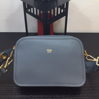 [특가세일]Fendi 2019 Camera Shoulder Bag ,22CM - 펜디 2019 남여공용 카메라 숄더백  FENB0340,22CM,그레이