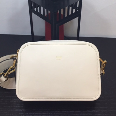 Fendi 2019 Camera Shoulder Bag ,22CM - 펜디 2019 남여공용 카메라 숄더백  FENB0341,22CM,아이보리