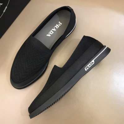 Prada 2019 Mens Business Casual Logo Slip-on - 프라다 남성 비지니스 캐쥬얼 로고 슬립온 Pra0611x.Size(240 - 270).블랙