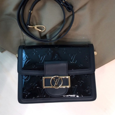 Louis Vuitton 2019 Dauphine Shoulder Bag,20cm - 루이비통 2019 다프네 여성용 숄더백,M44580,LOUB1305 ,20cm,블랙