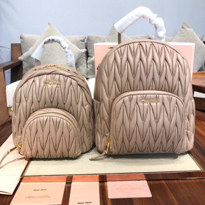 MiuMiu 2019 Matelasse Back Pack,21 / 27cm - 미우미우 2019 마틀라세 백팩,5BZ015 / 5BZ022, MIUB0143 , 21/27cm,베이지