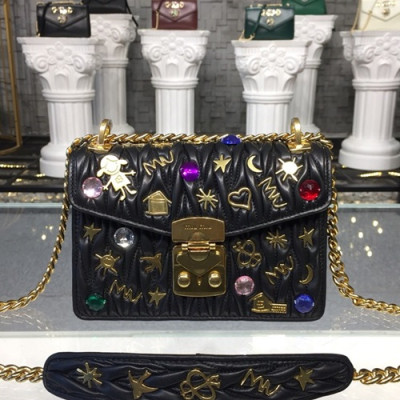 MiuMiu 2019  Matelasse Doodle Chain Shoulder Cross Bag,20cm - 미우미우 2019 마틀라세 두들 체인 숄더 크로스백,5BD081, MIUB0174 , 20cm,블랙