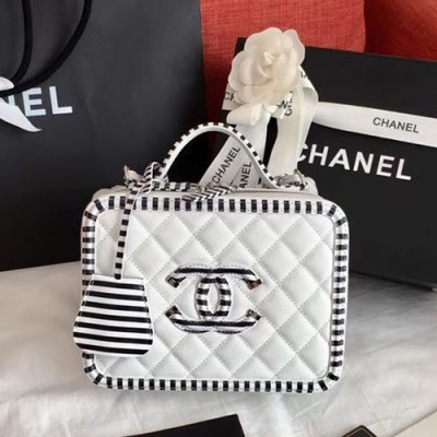 Chanel Women Leather Tote Shoulder Bag ,21CM - 샤넬 여성용 레더 토트 숄더백,CHAB0701,21CM,화이트