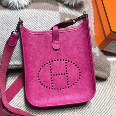 Hermes Evelyne Epsom Leather Mini Shoulder Bag,17cm - 에르메스 에블린 엡송 레더 여성용 미니 숄더백 HERB0727,17cm,핫핑크