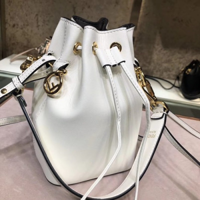 Fendi 2019 Mon Tresor Bucket Shoulder Bag ,18CM - 펜디 2019 몬 트레조 버킷 숄더백  FENB0392,18CM,화이트