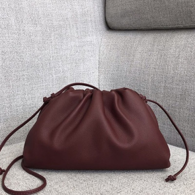 Bottega Veneta 2019 The Pouch Bag / Shoulder Bag,22cm - 보테가 베네타 2019 더 파우치 백 / 숄더백, 585852,BVB0246,22cm,와인