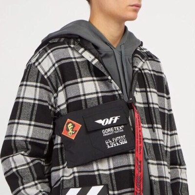 Off White 2019 Goretex Shoulder Bag,22cm - 오프화이트 2019 고어텍스 남여공용 숄더백 OFFB0004,22cm,블랙