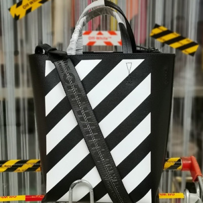 Off White 2019 Leather Tote Shoulder Bag,29cm - 오프화이트 2019 레더 남여공용 토트 숄더백,OFFB0055,29cm,블랙