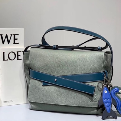 Loewe 2019 Messenger Shoulder Bag, 32CM - 로에베 2019 남성용 메신저 숄더백 ,LOEB0206, 32CM,그레이그린