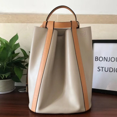 Loewe 2019 Midnight Bucket Back Pack, 40CM - 로에베 2019 남여공용 미드나이트 버킷 백팩,LOEB0211, 40CM,베이지