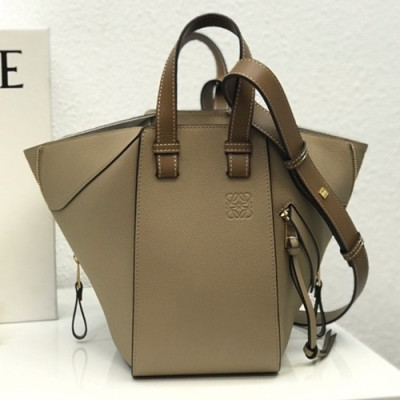 Loewe 2019 Hammock Small Tote Shoulder Bag, 29CM - 로에베 2019 해먹 스몰 토트 숄더백 ,10391-LOEB0291, 29CM, 카키베이지