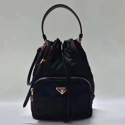 Prada 2019 Women Nylon Bucket Tote Shoulder Bag ,24CM - 프라다 2019 여성용 나일론 버킷 토트 숄더백 1BH038-6,24CM,블랙