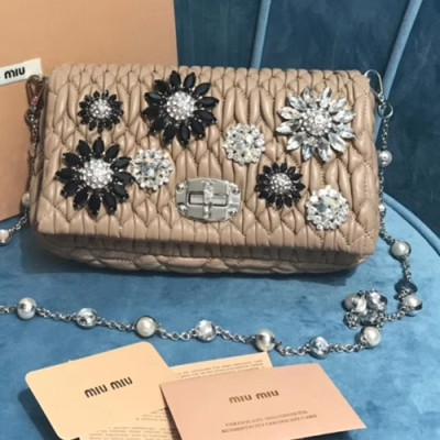 MiuMiu 2019 Scratch Crystal Matelasse Chain Shoulder Bag,22.5cm - 미우미우 2019 스크래치 크리스탈 마틀라세 체인 숄더백,5BH097, MIUB0370, 22.5cm,베이지