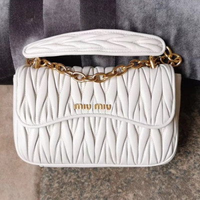 MiuMiu 2019 Matelasse Chain Shoulder Bag,21cm - 미우미우 2019 마틀라세 체인 숄더백,5BD140, MIUB0373, 21cm,화이트