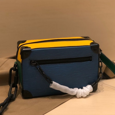 Louis Vuitton 2019 Soft Trunk Shoulder Bag,25cm - 루이비통 2019 소프트 트렁크 숄더백 M44480,LOUB1555,25cm,블루