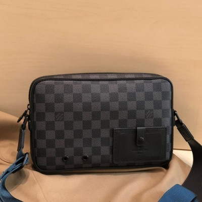 Louis Vuitton 2019 Alpha  Messenger Shoulder Bag,26cm - 루이비통 2019 남성용 알파 메신저 숄더백 M44165,LOUB1568,26cm,블랙