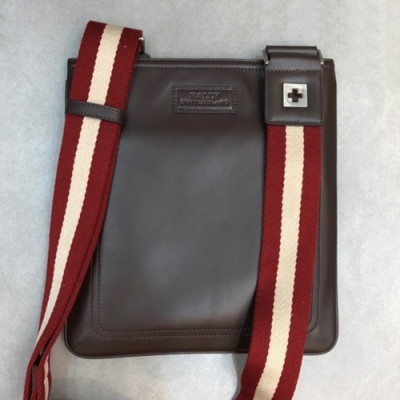 Bally 2019 Leather Shoulder Bag,30cm  - 발리 2019 레더 남성용 숄더백 BALB0049,30cm,브라운