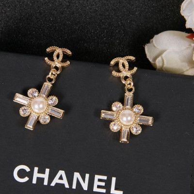 Chanel   earring   - 샤넬 18K도금  이어링 cha0056.컬러(옐로우 골드)