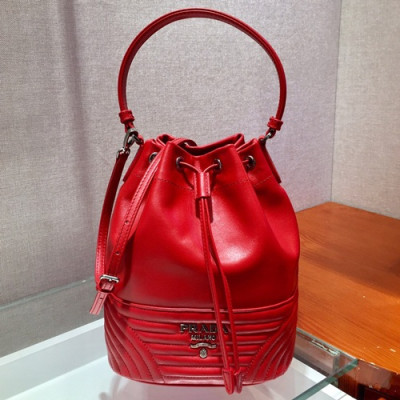 Prada 2019 Women Leather Bucket Tote Shoulder Bag ,23CM - 프라다 2019 여성용 레더 버킷 토트 숄더백 1BH038-16,23CM,레드