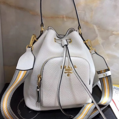 Prada 2019 Woman Leather Bucket Tote Shoulder Bag,25cm - 프라다 2019 여성용 레더 버킷 토트 숄더백 ,1BE030-1,25cm,화이트