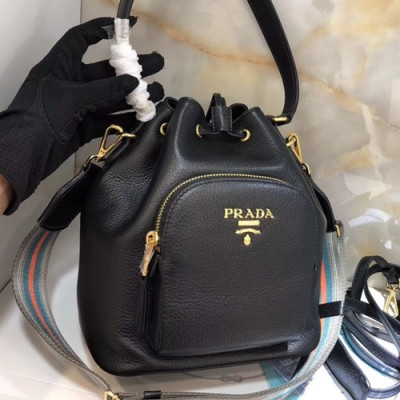 Prada 2019 Woman Leather Bucket Tote Shoulder Bag,25cm - 프라다 2019 여성용 레더 버킷 토트 숄더백 ,1BE030-2,25cm,블랙