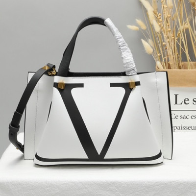 Valentino 2019 Garavani Escape Leather Small  Tote Shoudler Shopper Bag,31CM - 발렌티노 2019 가라바니 이스케이프 레더 스몰 토트 숄더 쇼퍼백, VTB0771,31CM,화이트