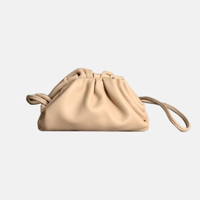 Bottega Veneta 2019 Charm In Butter Leather Coin Purse / Key Purse,13.5cm - 보테가베네타 2019 여성용 버터 참 레더 코인퍼스 / 키 퍼스,577816-BVW0132, 13.5cm,베이지