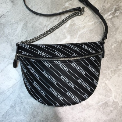 Balenciaga 2019 Leather Hip Sack Belt Bag,24CM - 발렌시아가 2019 남여공용 레더 힙색 벨트백,BGB0461,24CM,블랙