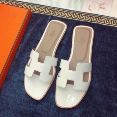 Hermes 2019 Ladies Classic Oasis Leather Slipper - 에르메스 2019 여성용 클래식 오아시스 레더 슬리퍼 HERS0008,Size(220 - 260).화이트