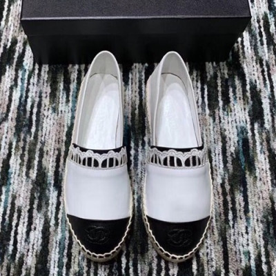 Chanel 2019 Ladies Leather Slip On - 샤넬 2019 여성용 레더 슬립온 CHAS0224.Size(225 - 255).화이트