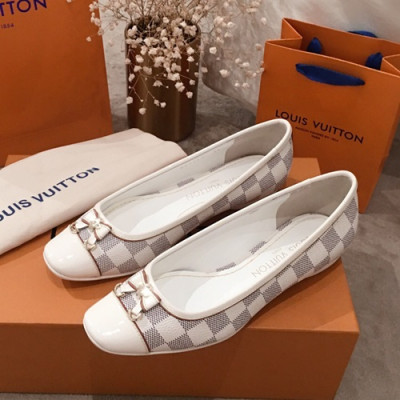 Louis Vuitton 2019 Ladies Flat Shoes - 루이비통 2019 여성용 플랫 슈즈 LOUS0191.Size(225 - 250).화이트