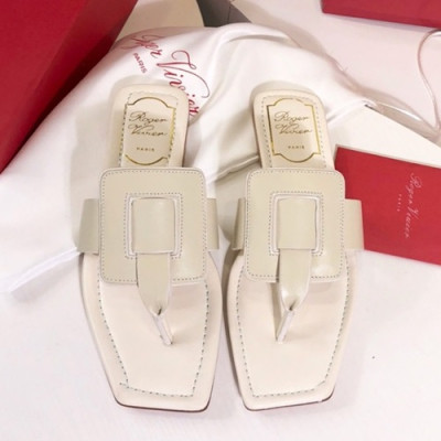 Roger Vivier 2019 Ladies Leather Slipper - 로저비비에 2019 여성용 레더 슬리퍼 RVS0081.Size(225 - 245).화이트