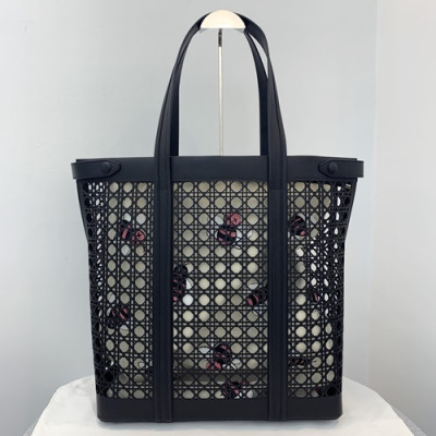 [매장판]Dior x Kaws 2019 Canvas & Leather Tote Shoulder Shopper Bag ,45CM - 디올 x 카우스 2019 여성용 캔버스 & 레더 토트 숄더 쇼퍼백  DIOB0453,45CM,블랙