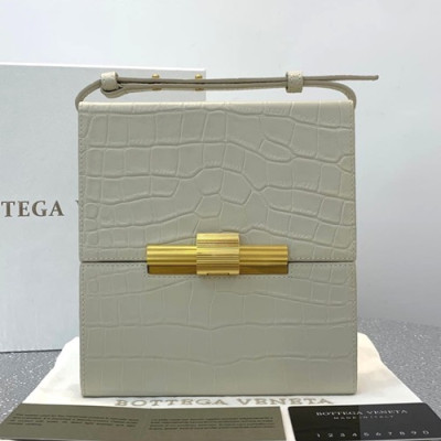 Bottega Veneta 2019 Daisey Leather Shoulder Bag,19cm - 보테가 베네타 2019 데이지 레더 여성용 숄더백 577038,BVB0432,19cm,화이트